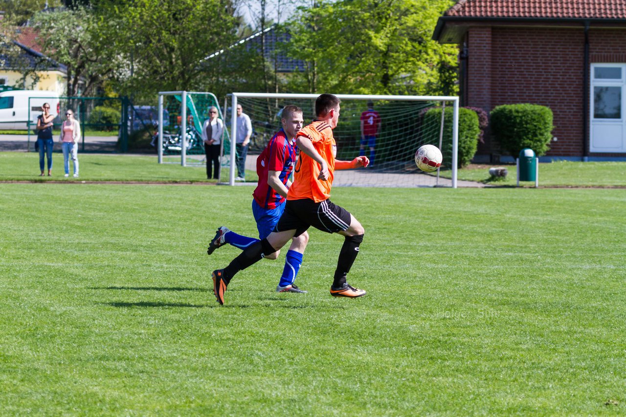 Bild 124 - Herren FSG BraWie 08 - TSV Ntzen : Ergebnis: 1:2